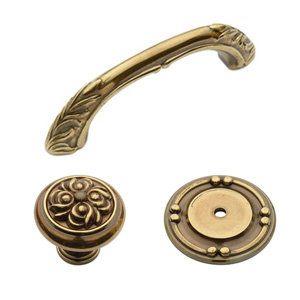 Hyde Park - Polished Antique