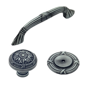 St. Georges - Antique Pewter
