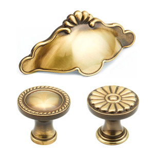 Montcalm - Antique Light Polish
